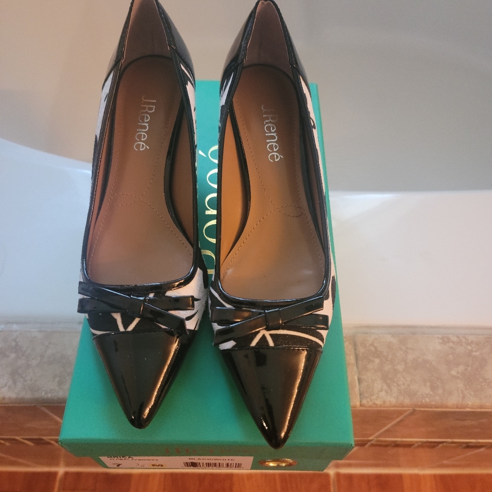 J.Renee Pumps